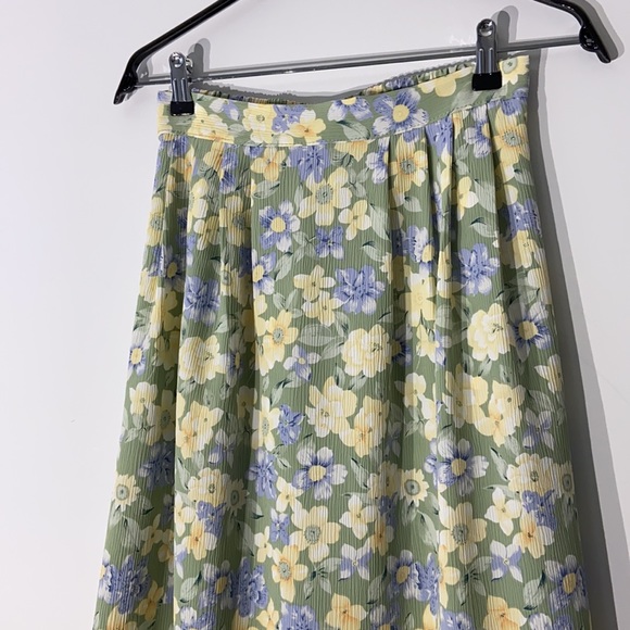 Vintage Pastel Green Floral Midi Skirt - Picture 3 of 9